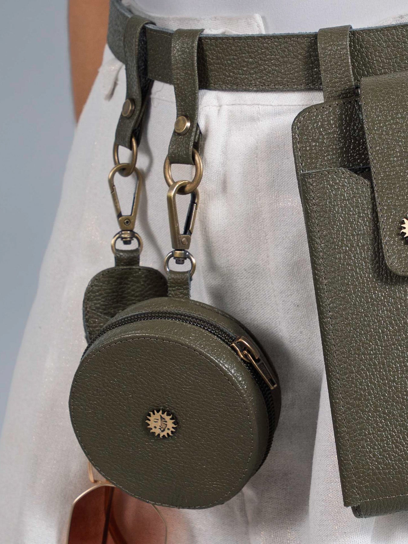 Estuche Circular en Cuero Alma