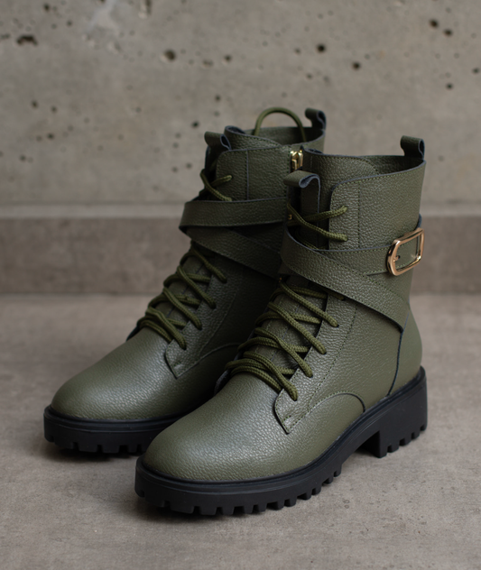 Botín Sienna Verde con Estilo Militar