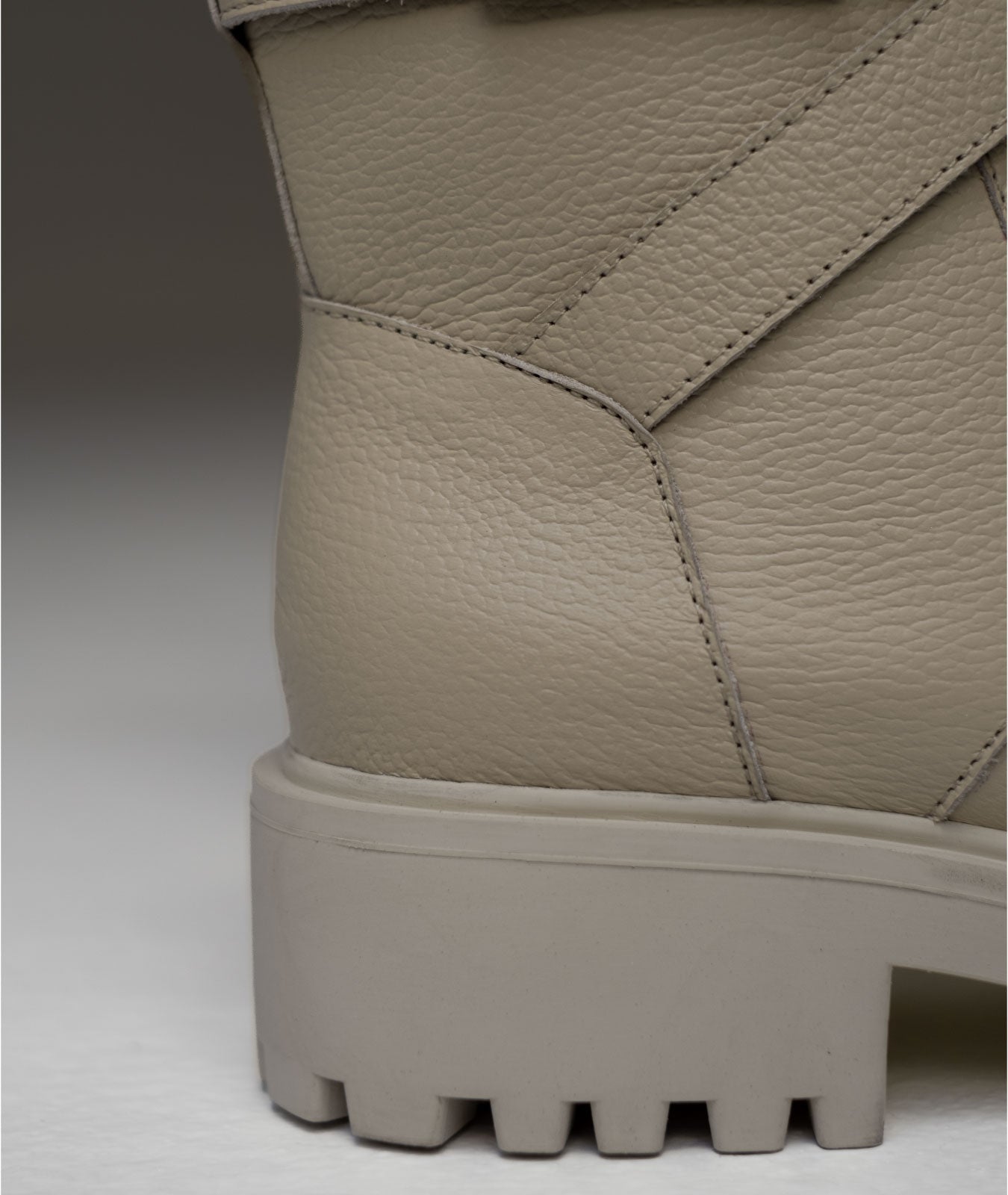 Botas de cuero Sienna beige – Sofisticación natural y hecha a mano