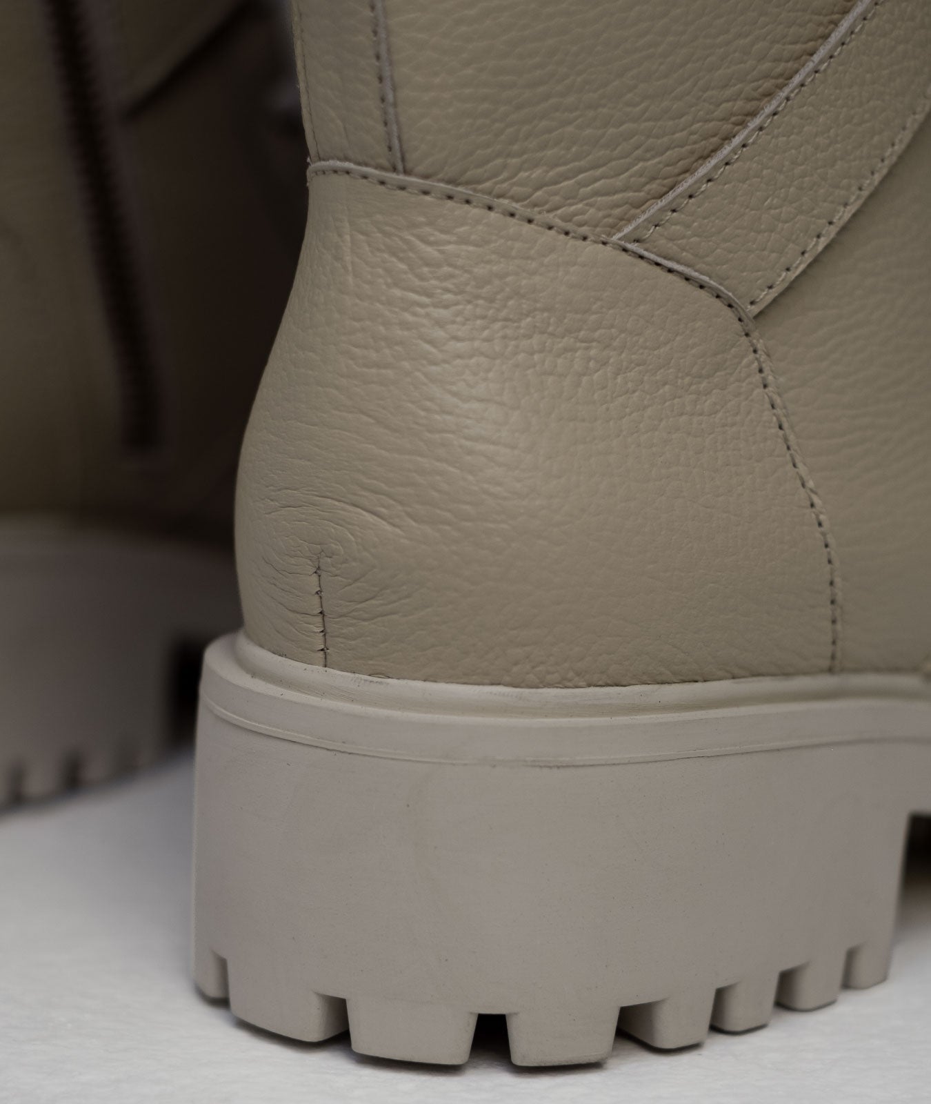 Botas de cuero Sienna beige – Sofisticación natural y hecha a mano