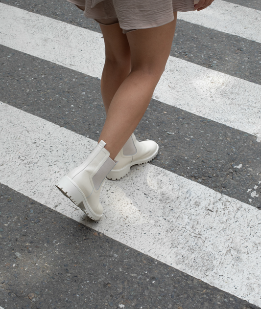 Botín Nova Marfil (Blanco Hueso) con Estilo Chelsea