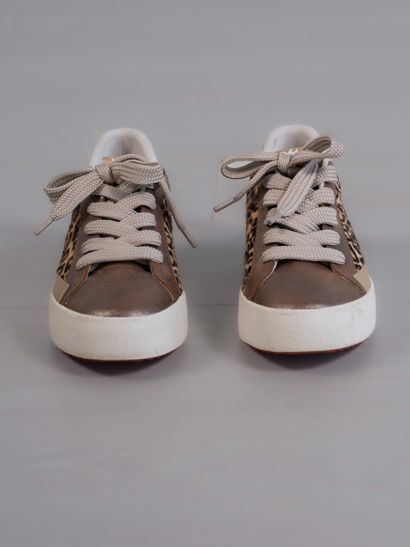 Tenis Bailarina Leopardo con Estilo Urbano-Clásico